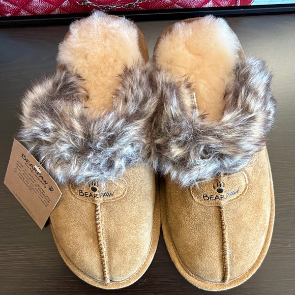 BearPaw Brown Slippers with Faux Fur Trim - Picture 6 of 6